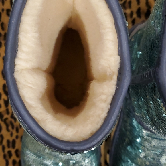 UGG Blue Sequined Short Boot Sz EU 36 US 5 - Picture 8 of 12